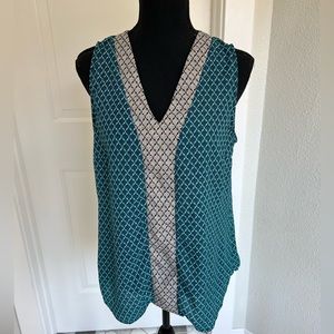 Market & Spruce - V-Neck Sleeveless Blouse